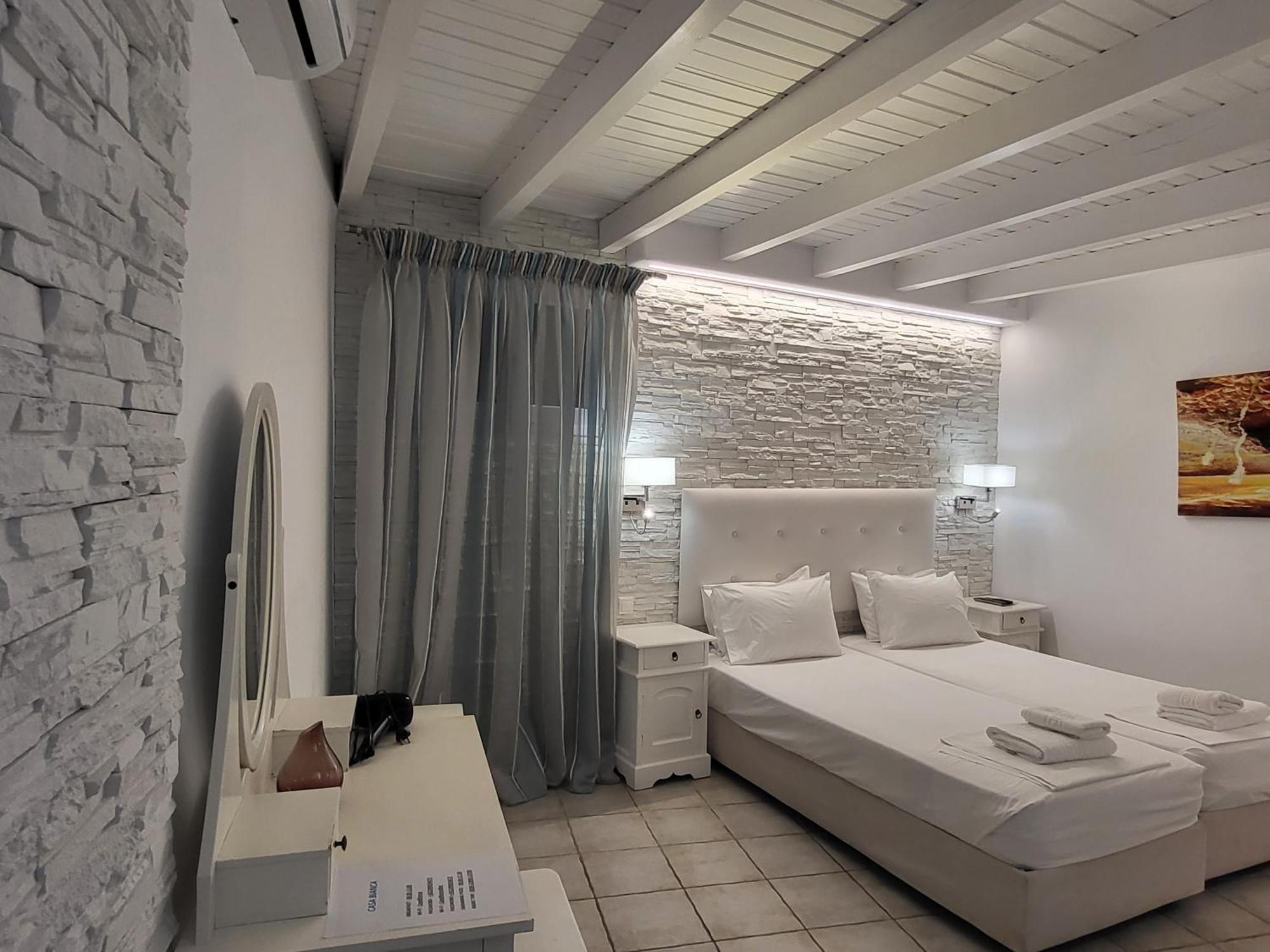 Hotel Casa Bianca à Ornos  Extérieur photo
